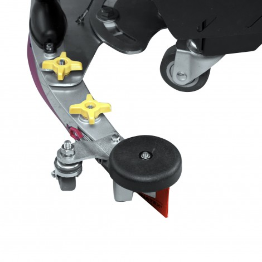 Johnny Vac - Autorécureuse d’une largeur de 18" avec batterie de 24V 200 A/H et chargeur, rendement de 1950 m2/h - 40L cuve eau propre / 45L cuve de recuperation